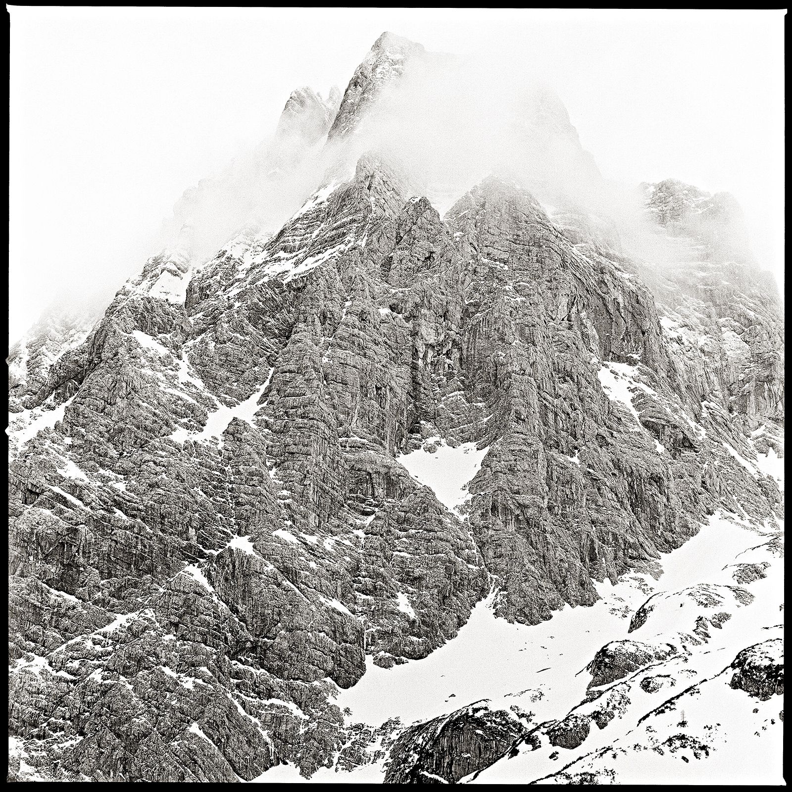 LANDSCHAFTEN / SPITZMAUER